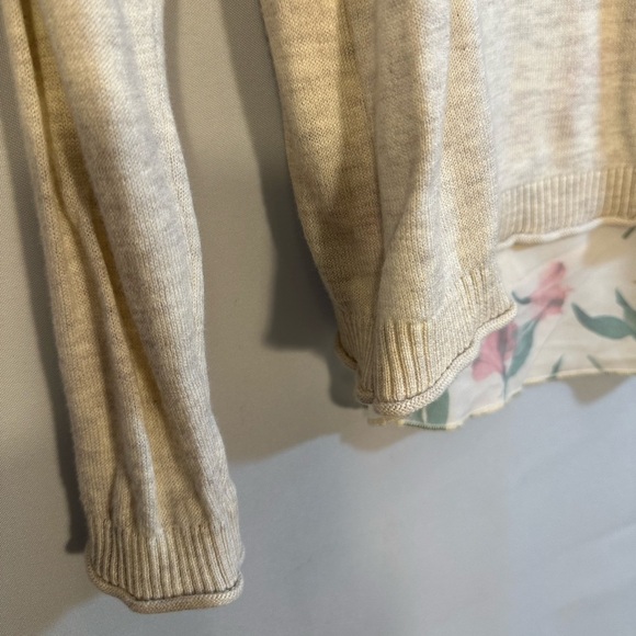 Merona Womens  Sweater Size SP Knit Long Sleeve Flower Fabric Layered Back Tan - Picture 6 of 15